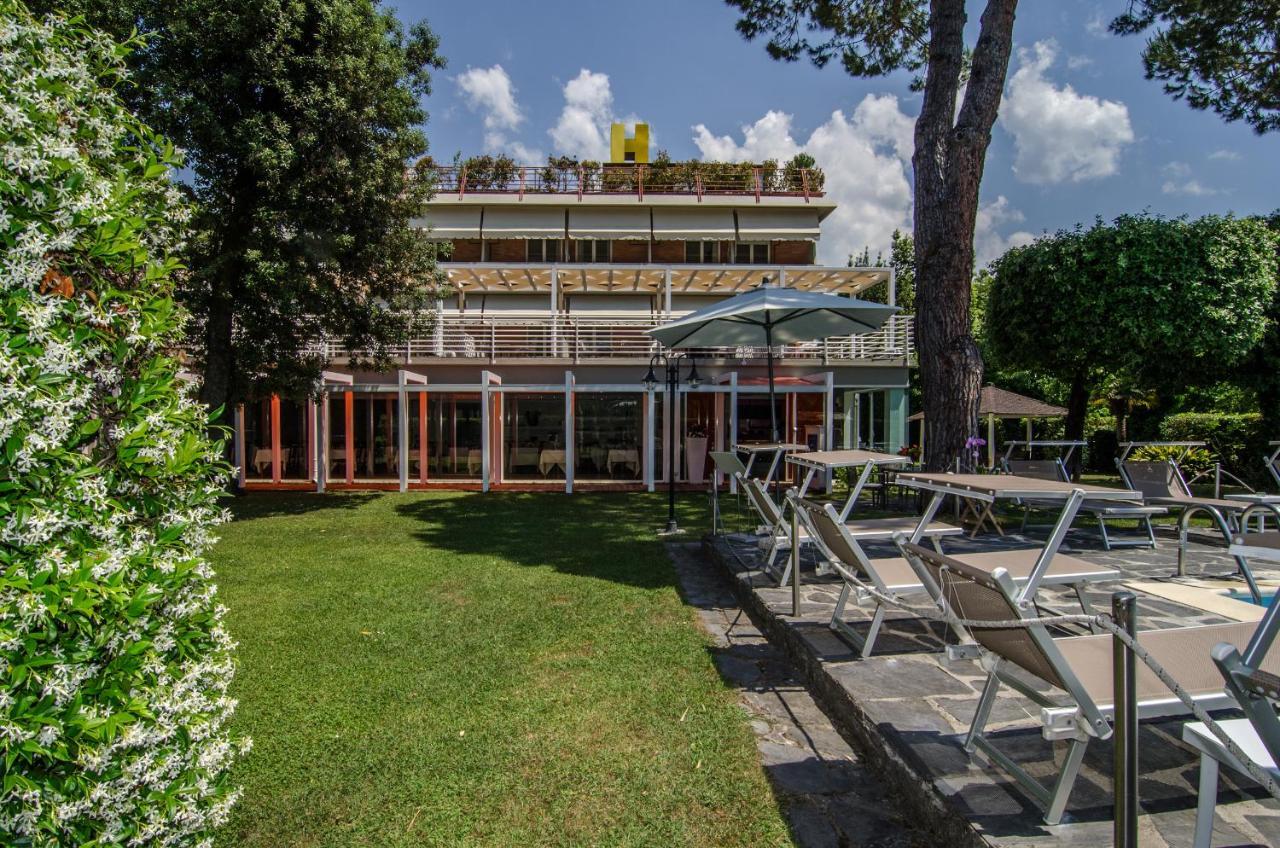 Hotel Hermitage Marina di Massa Bagian luar foto